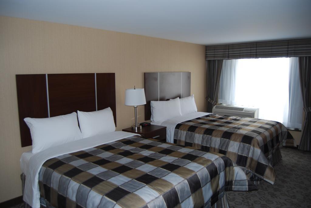 Days Inn By Wyndham Brampton Ngoại thất bức ảnh